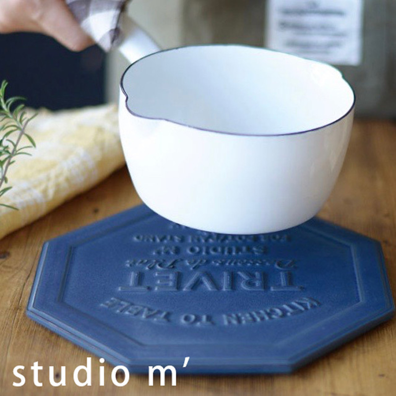 < スタジオエム>studiom' トリベット