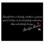 ウォールステッカー マリリンモンロー 名言 格言 英字 その2 Give A Girl The Right Shoes 黒 光沢 Iby アイバイ ウォールステッカー 通販