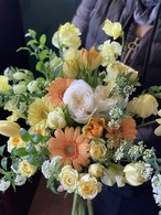 花束 色が選べる 季節花おまかせ 5 000円 Florist Hanako