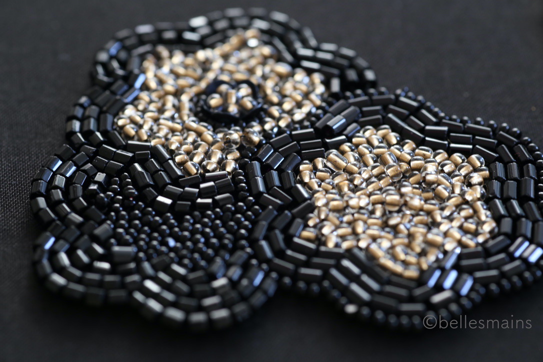 リュネビル刺繍 竹ビーズと2cutビーズ オートクチュール刺繍 ベルマン フランス製スパンコール チェコビーズ リュネビル刺繍 竹ビーズと2cutビーズ オートクチュール刺繍 ベルマン フランス製スパンコール チェコビーズ