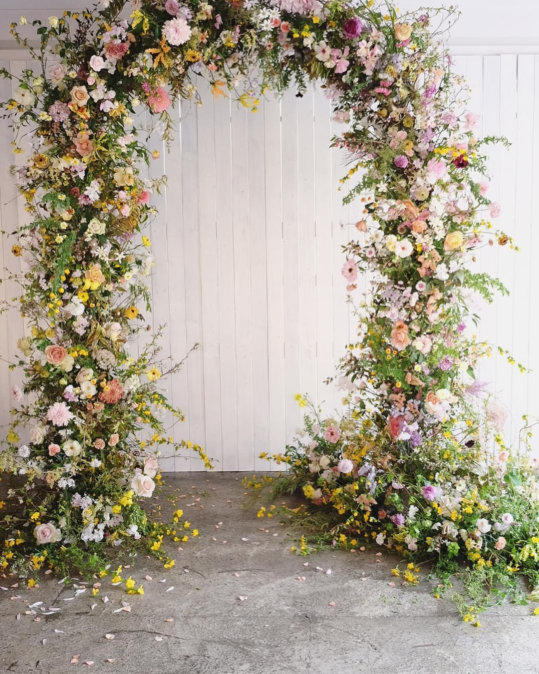 News イベント装花 ステージ装花 花束 創作フラワーcharmant シャルマン 大阪 News イベント装花 ステージ装花 花束 創作フラワーcharmant シャルマン 大阪