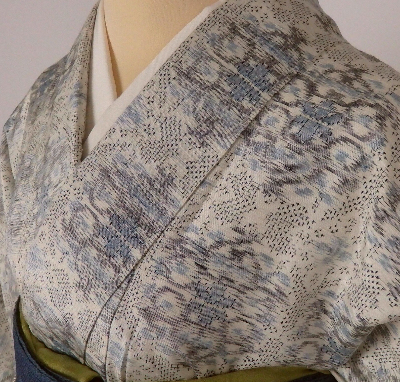 もうすぐ6月 単衣着物の季節！夏大島紬のご紹介です。 | リサイクル着物のコーディネート販売 La遇