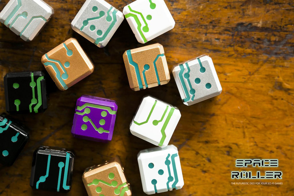 超近未来的なデザインが醸し出すフーチャリスティックな世界観 Space Roller Dice Dice Dragon