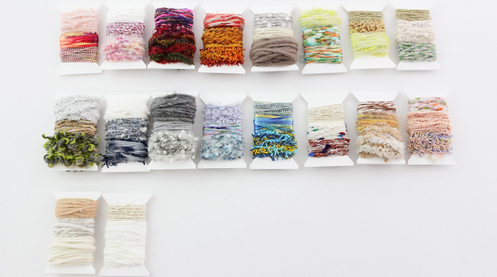 ニットデザイナーのアトリエからファンシーヤーンをお届けします ラッピングや手芸にどうぞ And Wool