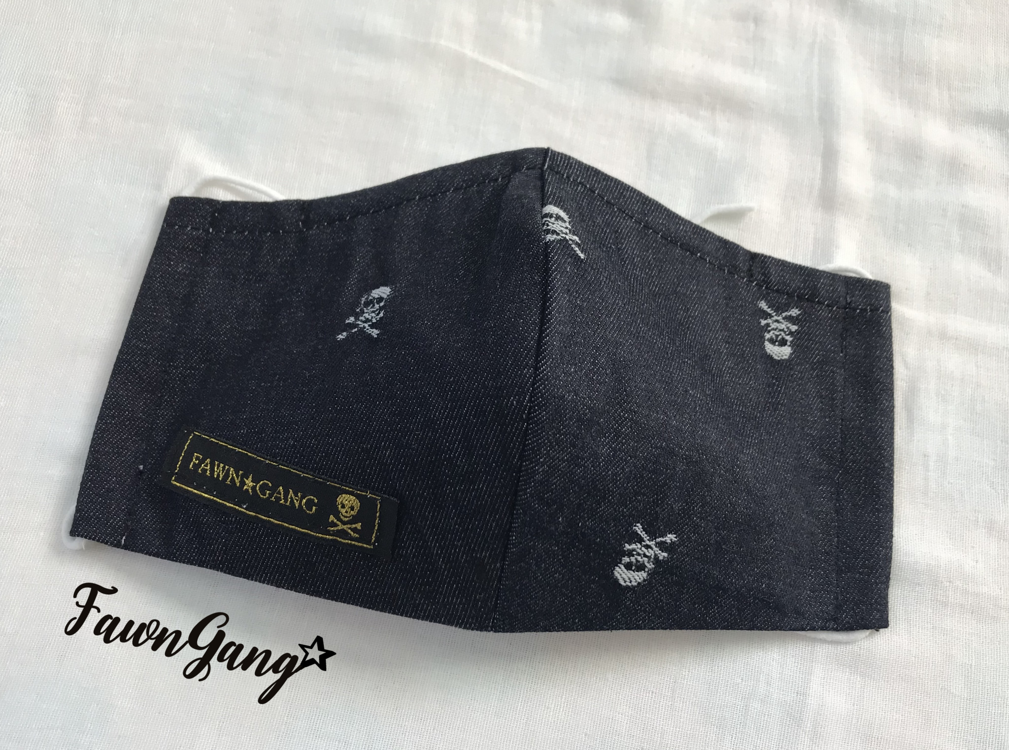 Blog Fawn Gang裏原宿発 インディーズブランド ドクロイラスト描いています