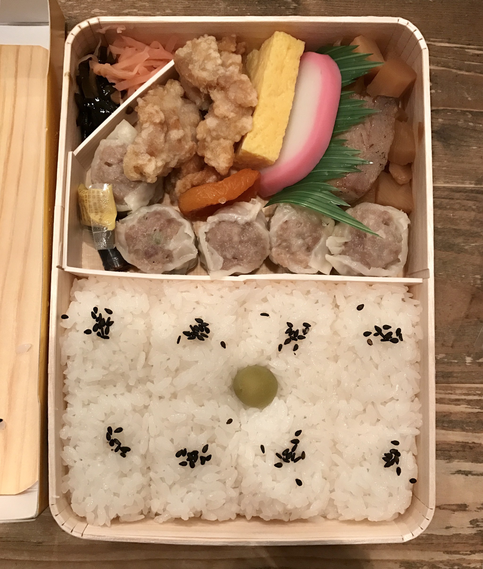 シウマイ弁当 Cocoa ココア ナチュラル服 靴下 ハンドメイド雑貨 アクセサリーの通販