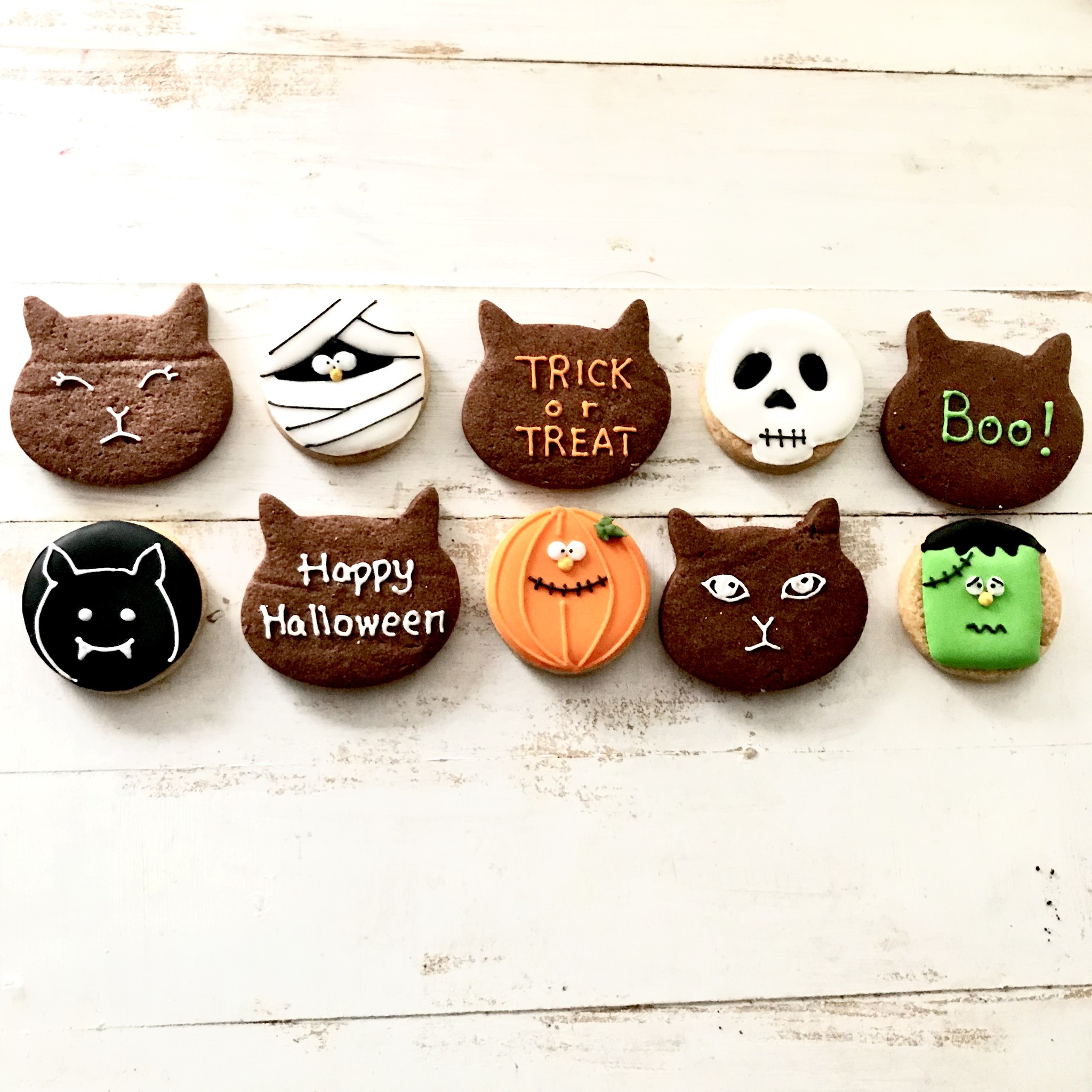ハロウィンには欠かせない 黒猫 ハロウィンモチーフアイシングクッキー アイシングクッキーショップ Dream Sweets Factory ハロウィンには欠かせない 黒猫 ハロウィンモチーフアイシングクッキー アイシングクッキーショップ Dream Sweets Factory
