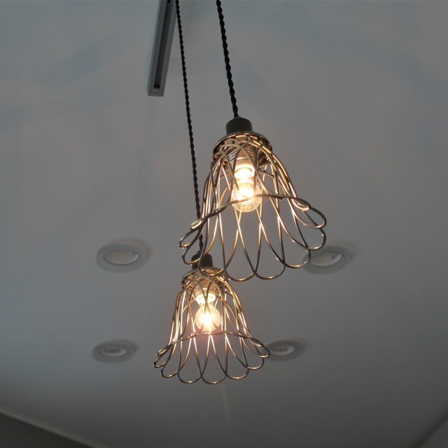 花びらのような可愛らしいアイアンフレームライト新登場 Akariya Style アカリヤスタイル