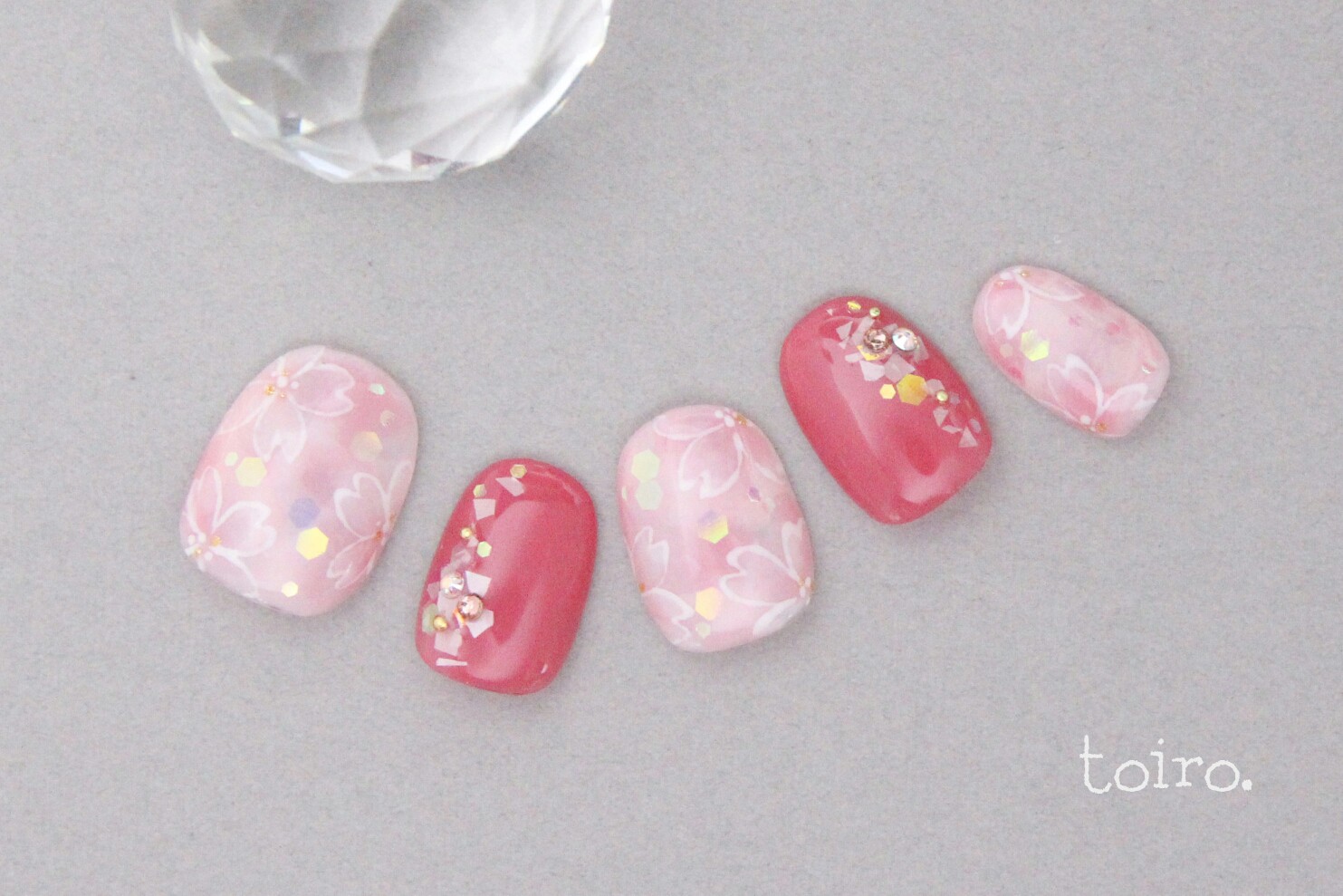 使い方簡単 おしゃれは指先から 桜絢爛のネイルチップ Toiro 使い方簡単 おしゃれは指先から 桜絢爛のネイルチップ Toiro