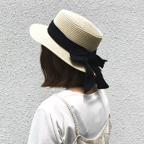 後ろ姿もぬかりなし カンカン帽で可愛く紫外線対策を Mode