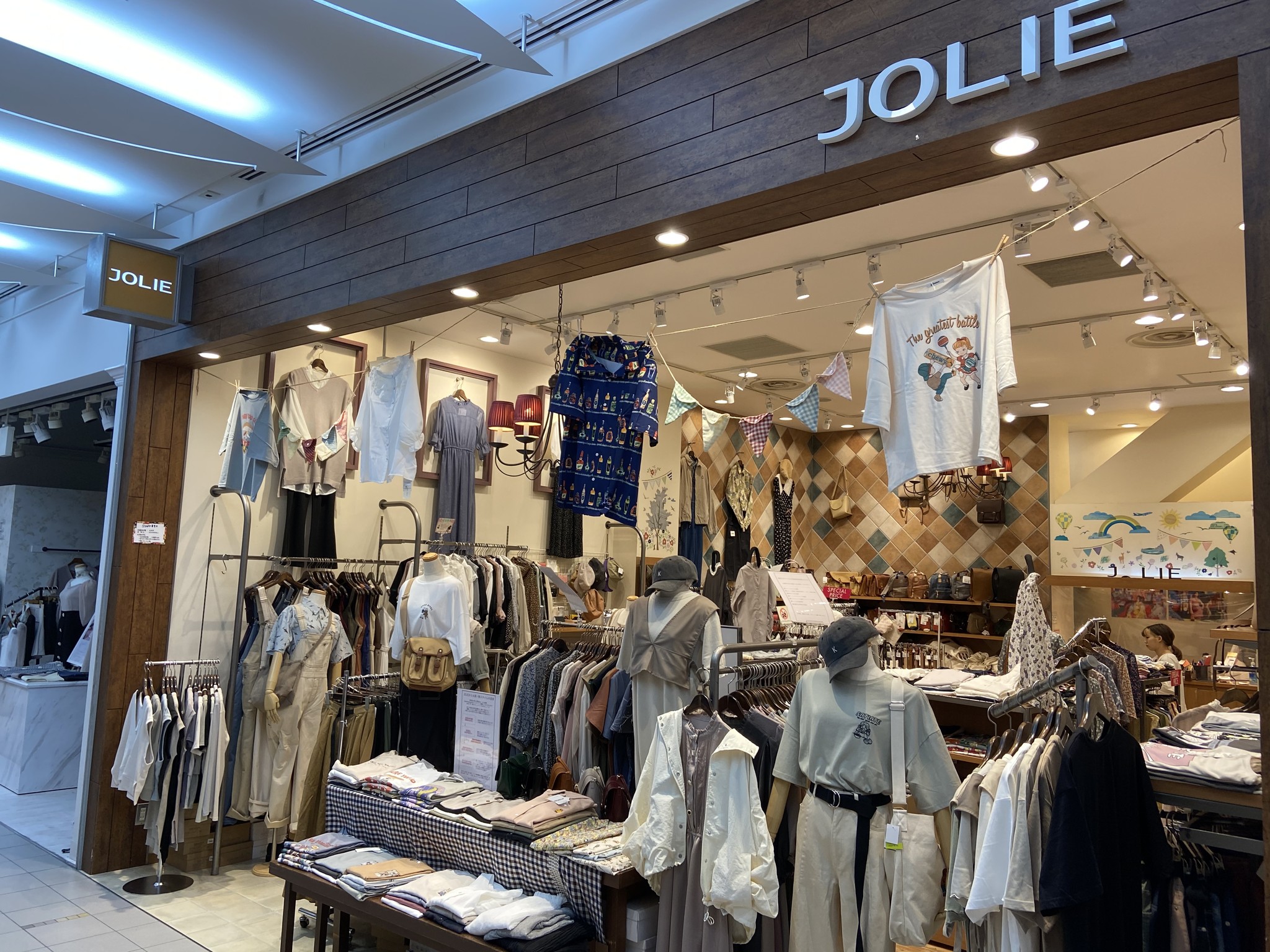 Jolie Hep Five店オープンしました Jolie