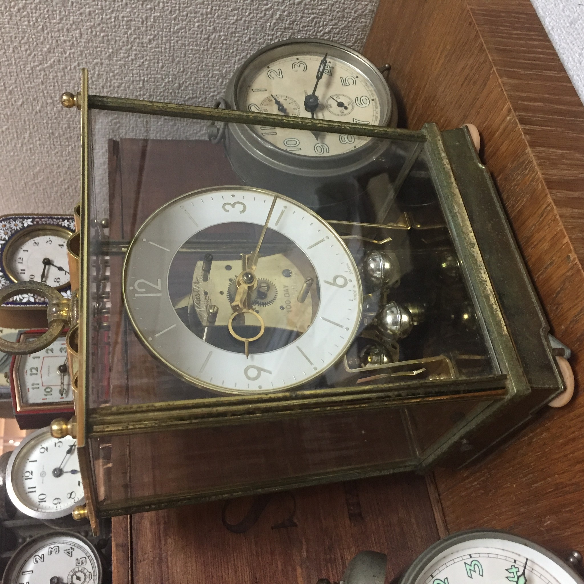 日新時計 New Master 100day回転振り子式時計とスヌーピーの時計 路地裏の骨董カフェshop