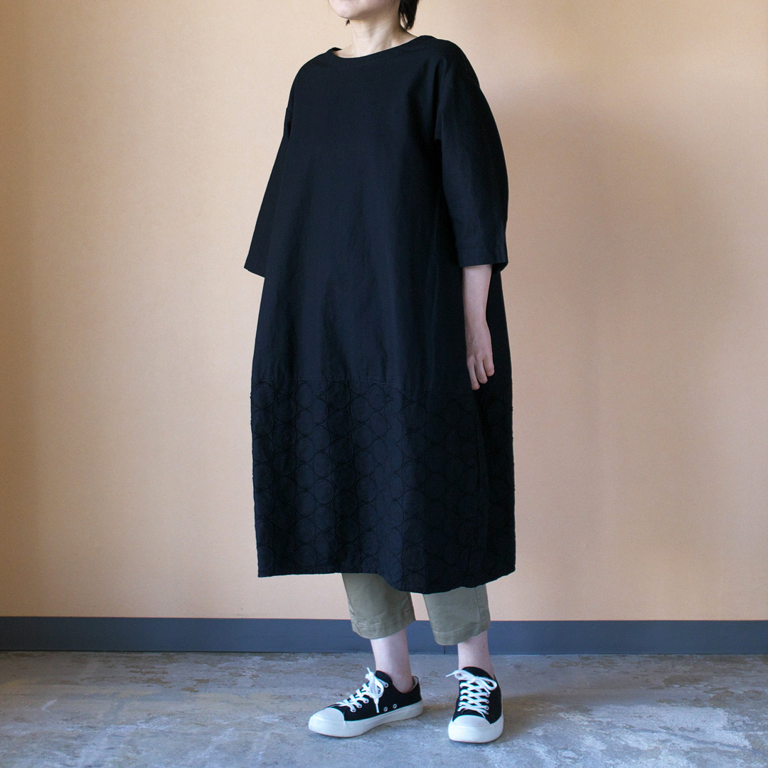 Prit プリット リネンコットンキャンバスサークル刺繍切替７分袖コクーンワンピース Chelsea チェルシーオンラインショップ 四日市