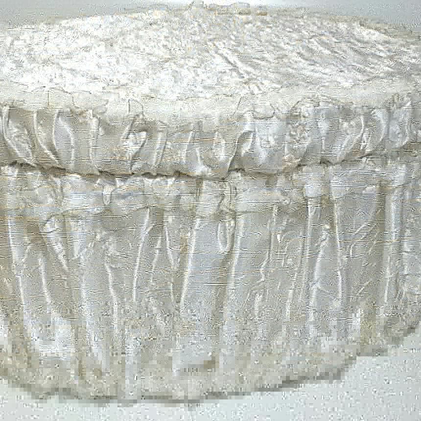 ベッド型のシルク調棺桶です ペット用棺桶とペット用品のsenda