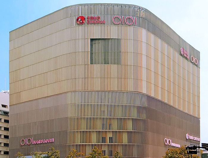 クリムトiphone用グリッターケースを 大阪 なんばマルイで期間限定販売 Klimt World