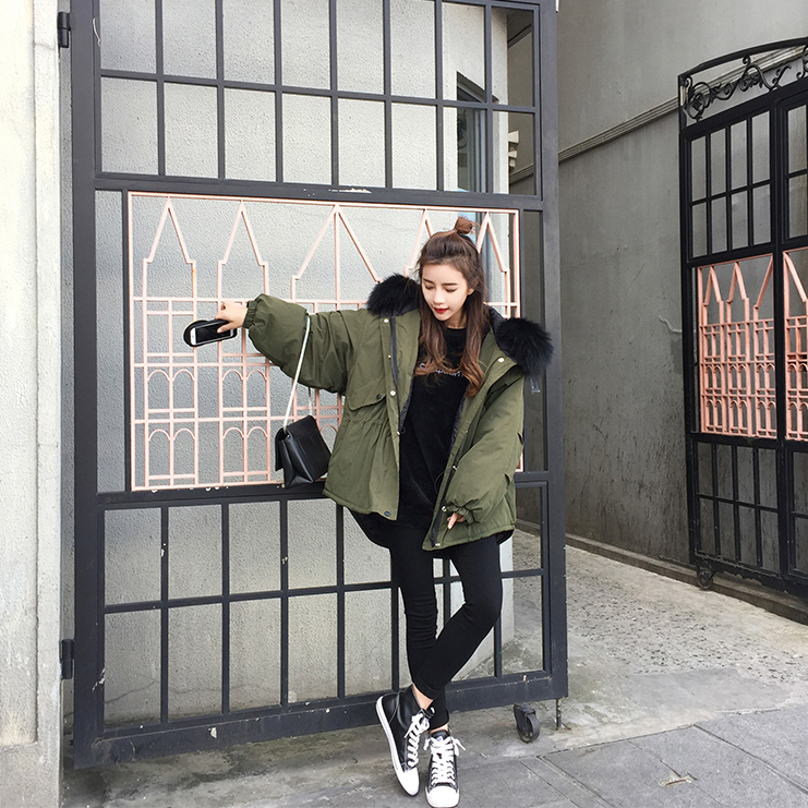 女性らしく着こなして 定番アーミーグリーンのモッズコート オトナ女子韓国きれいめコーデ Picena ピセナ 女性らしく着こなして 定番アーミーグリーンのモッズコート オトナ女子韓国きれいめコーデ Picena ピセナ