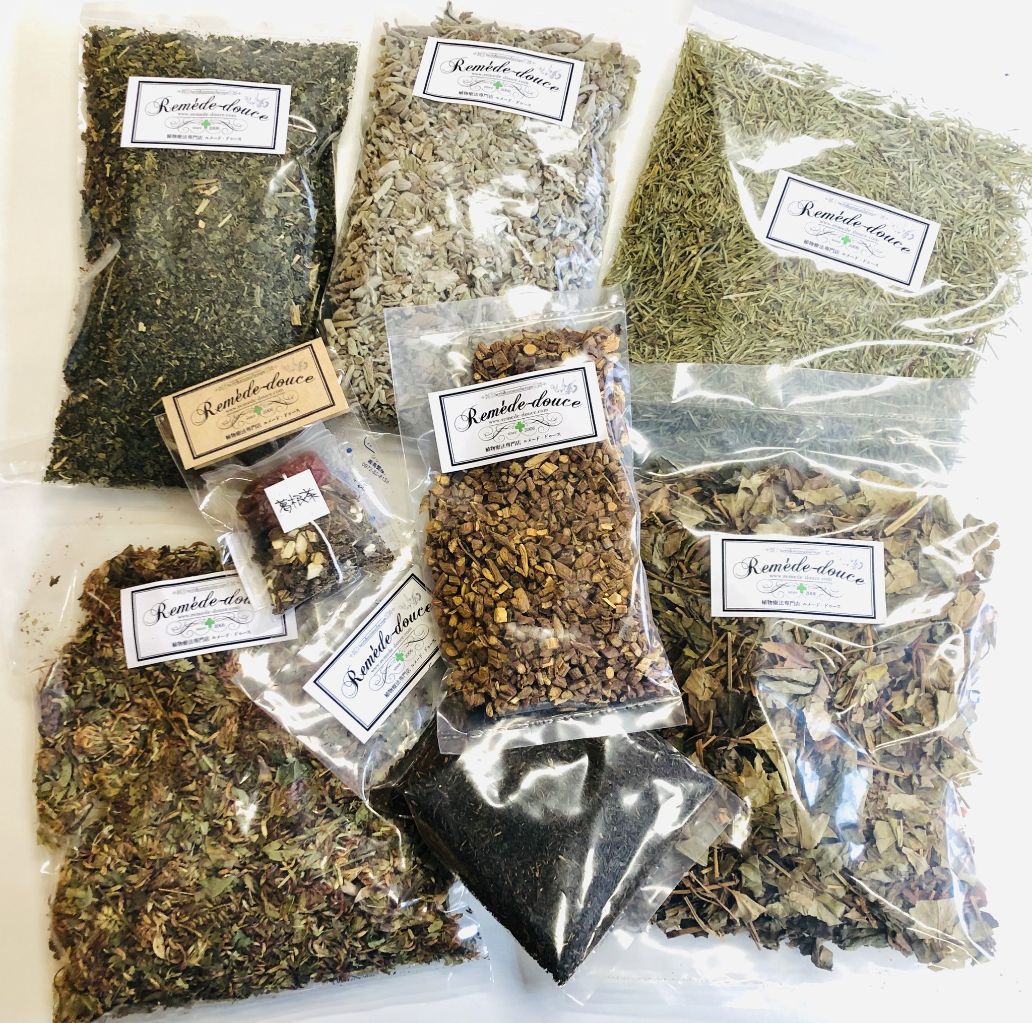 レソンシエルジャポン レソポン 薬剤師であり植物療法士の先生が厳選した70種類のハーブティ レソンシエル ジャポン レソポン