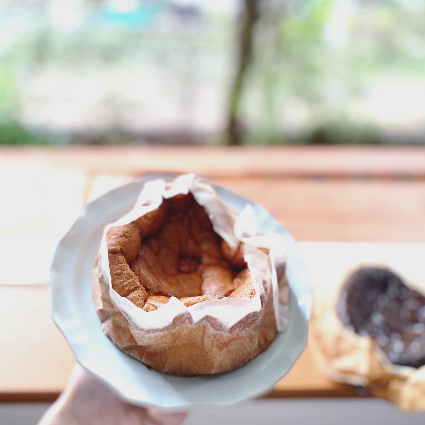 バスク風チーズケーキと台湾カステラ ミニホール のご予約スタートしました Bottega Mimosa バスク風チーズケーキと台湾カステラ ミニホール のご予約スタートしました Bottega Mimosa