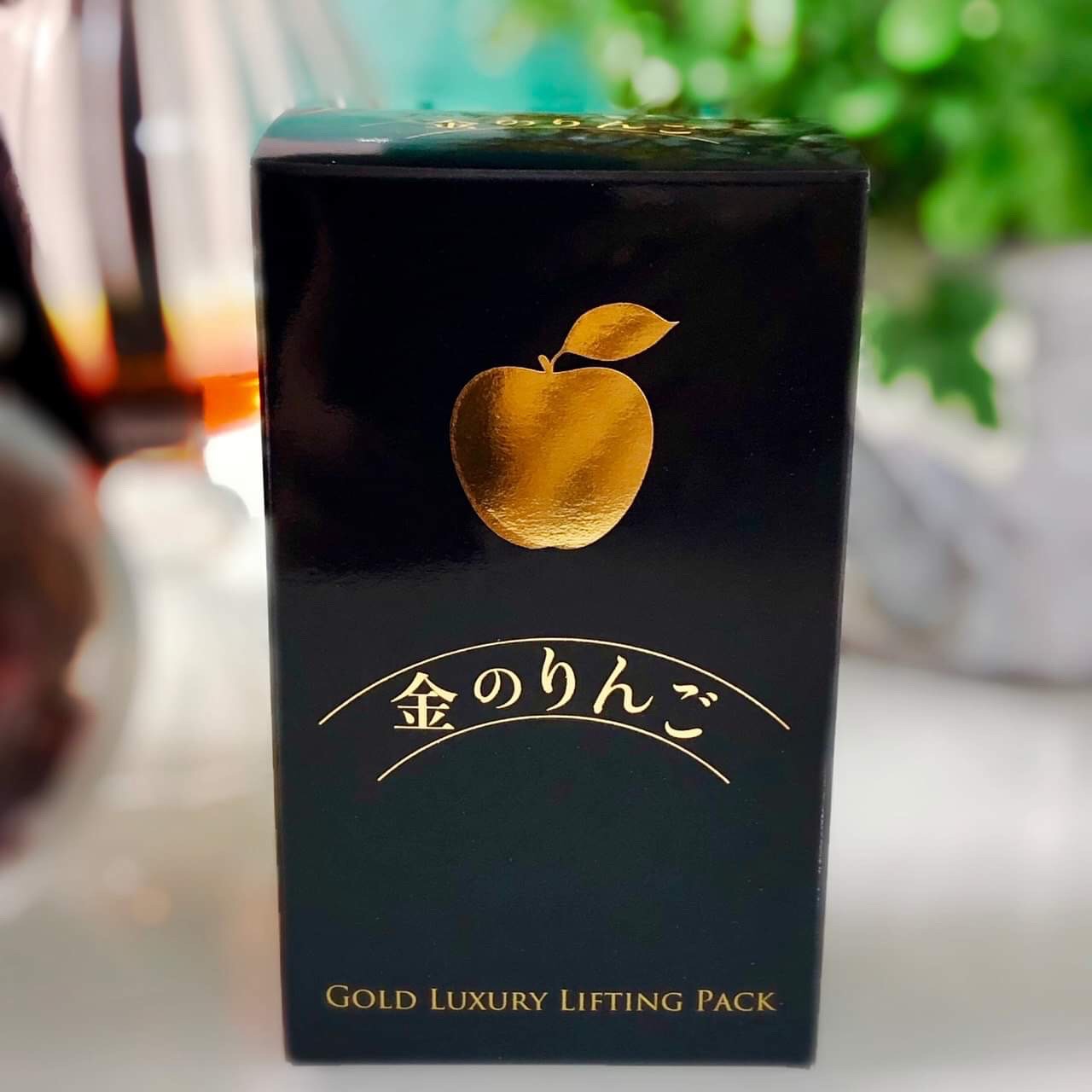金のりんご Gold Luxury Lifting Pack Appie Gold Mask