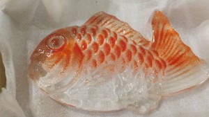 ガラスのたいやき金赤ペーパーウエイト【受注生産】 ガラスのたいやき金赤ペーパーウエイト【受注生産】