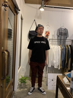 CURRYMASON® SPICE VIBES BIG TEE BLACK CURRYMASON® SPICE VIBES BIG TEE BLACK