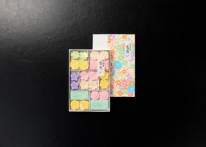 和三宝干菓子 花想い(箱詰 22個入) 和三宝干菓子 花想い(箱詰 22個入)