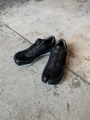 NAPRON MOZ LEATHER TABI SNEAKER BLACK NAPRON MOZ LEATHER TABI SNEAKER BLACK