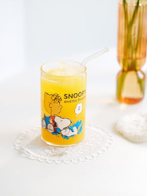 Snoopy And His Friends Glass Cup 300ml 4types スヌーピー ピーナッツ コップ 韓国 北欧 Tokki Maeul トッキマウル 韓国雑貨通販サイト