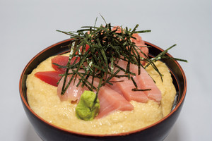 (2~3人前)海鮮まぐろ山掛け丼 本鮪中トロ・まぐろ・まぐろ中落ち入り (2~3人前)海鮮まぐろ山掛け丼 本鮪中トロ・まぐろ・まぐろ中落ち入り