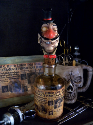 Dr.Walter Cold Medicine Bottle (Color Ver.) Dr.Walter Cold Medicine Bottle (Color Ver.)