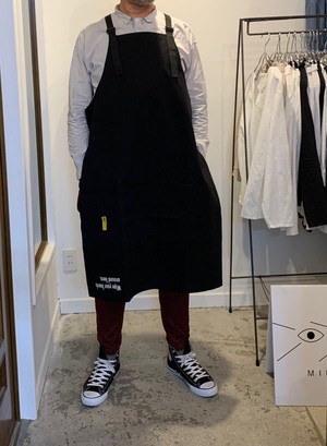 VOIRY CAMP APRON-B BLACK VOIRY CAMP APRON-B BLACK