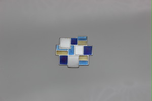 ブローチF ブローチF