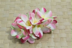 ハワイアン ヘアクリップ プルメリア 14cm フラ 髪飾り 花 ピン 髪飾り フラダンス ウエディング ハワイ ハワイアン雑貨 ウクレレ 発表会 コンテスト 海 レイ インテリア ヘアークリップ ヘアーピン アクセ 造花 ヘアクリップ ホワイト ピンク ドレス ギフト プレゼント