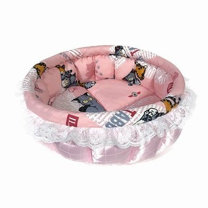 ふーじこちゃんママ手作り　ぽんぽんベッド　「まんまる」 (サテン・ピンク × アメリカンキャット柄)