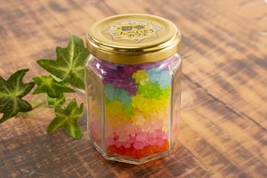 しあわせの八角ビン (Happy octagonal bottle) しあわせの八角ビン (Happy octagonal bottle)