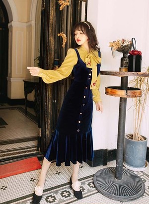 ロング丈ワンピース カジュアルワンピース レディースファション 2点セットワンピース 普段着 デート 女子会 プレゼント 母の日 通勤 S M L 長袖 文芸的 合わせやすい ベルベット レトロ フィッシュテール カラーボタン Dresszone