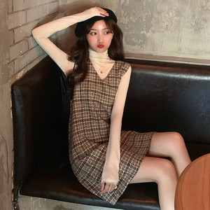 Vネックチェックワンピース ハイネックインナーコーデ 韓国レディースファッション通販 Krex ケーレックス