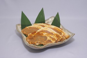 美喜仁特製 自家製から味噌使用「やまと豚の味噌漬けセット」 美喜仁特製 自家製から味噌使用「やまと豚の味噌漬けセット」