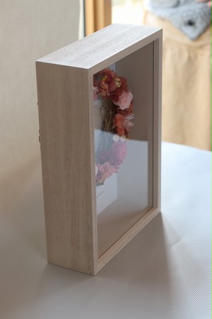母の日のリース 木製BOX入り