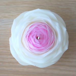 薔薇のプリンセス 天然の蜜蝋のフラワーキャンドル Ainaf アイナフ フラワーキャンドル専門店