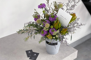 【母の日、母の月ギフト】MOTHERS DAY GIFT / ARRANGEMENT “modern”