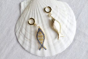 【刺繍ジュエリー】Fish! ▽注文時に、ピアス/イヤリングお選びいただけます。