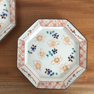 九谷焼 八角皿 小紋草花/山下晶子 九谷焼 八角皿 小紋草花/山下晶子