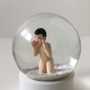 スノーグローブ 処罰 裸の男 Snow Globe Punishment Sensitivity And Boldness インテリア雑貨