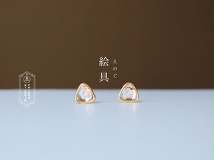 絵具 ピアス / 樹脂ピアス / イヤリング 絵具 ピアス / 樹脂ピアス / イヤリング