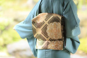 黒地に金の菱と花模様 袋帯 黒地に金の菱と花模様 袋帯