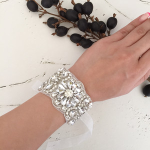 Flower ビジューリボンブレスレット アームレット アンクレット Muguet Jewel オシャレな大人花嫁のウェディングアクセサリー 大ぶりピアス イヤリング