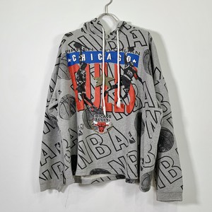 90年代 CHICAGO BULLSプリント スウェットパーカー(裏パイル)【古着】/シカゴブルズ