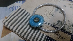 キラキラお花みたいなヘアゴム(blue)