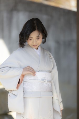 ライトグレーに手書き花柄訪問着 ライトグレーに手書き花柄訪問着